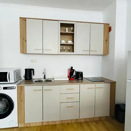Astoria Ii 23 One Bedroom * Elenite