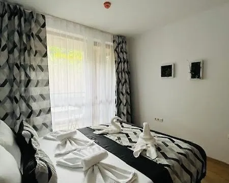 Astoria Ii 23 One Bedroom Apartment